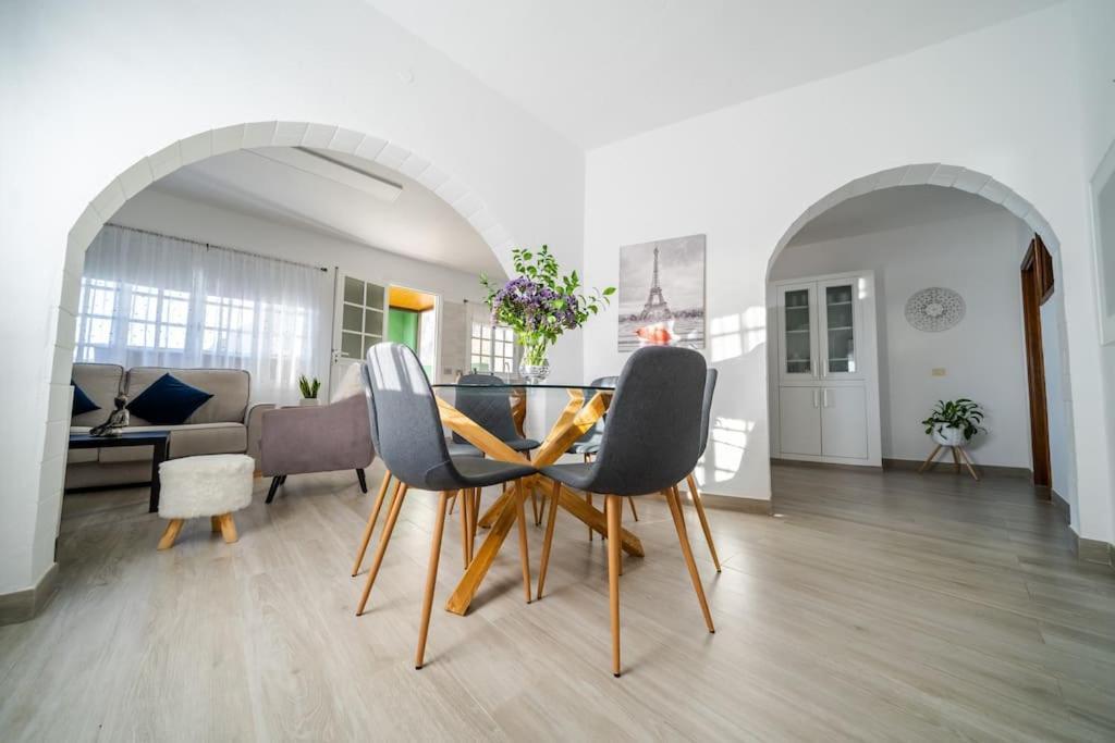 Vivienda Vacacional Efriland Frontera Exteriör bild